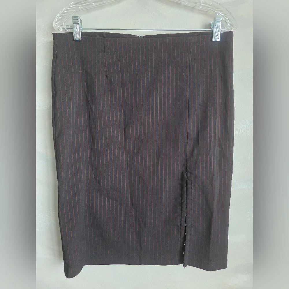 Vtg Black Pencil Skirt with Red Pinstripes Front Slit Split Hook Eye Sz 7/8 Y2K